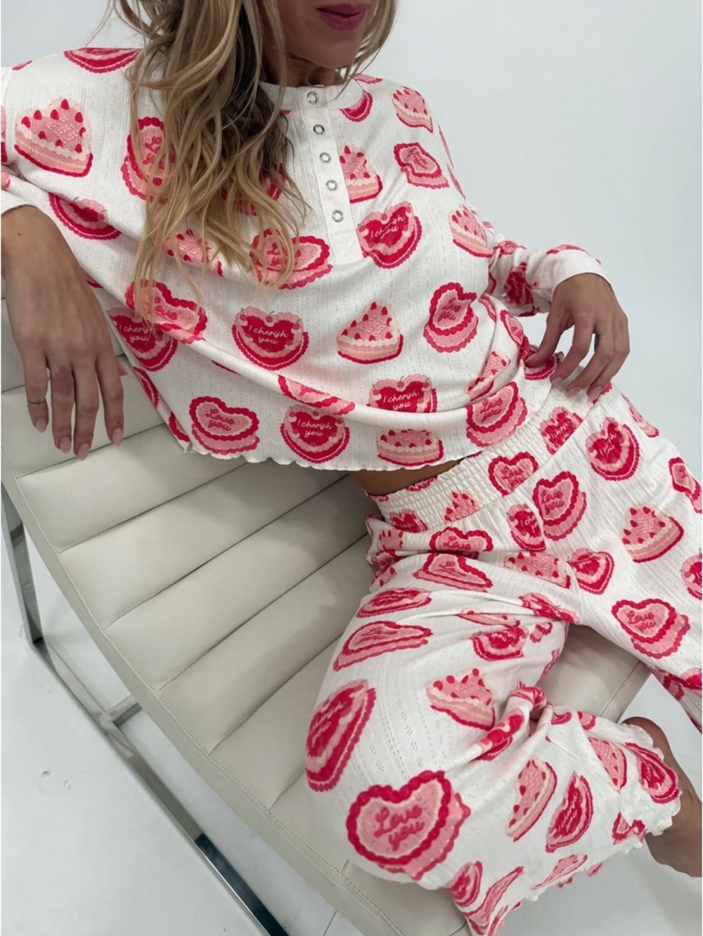 Beach Riot White & Pink Heart Cake Graphic Pajama Set